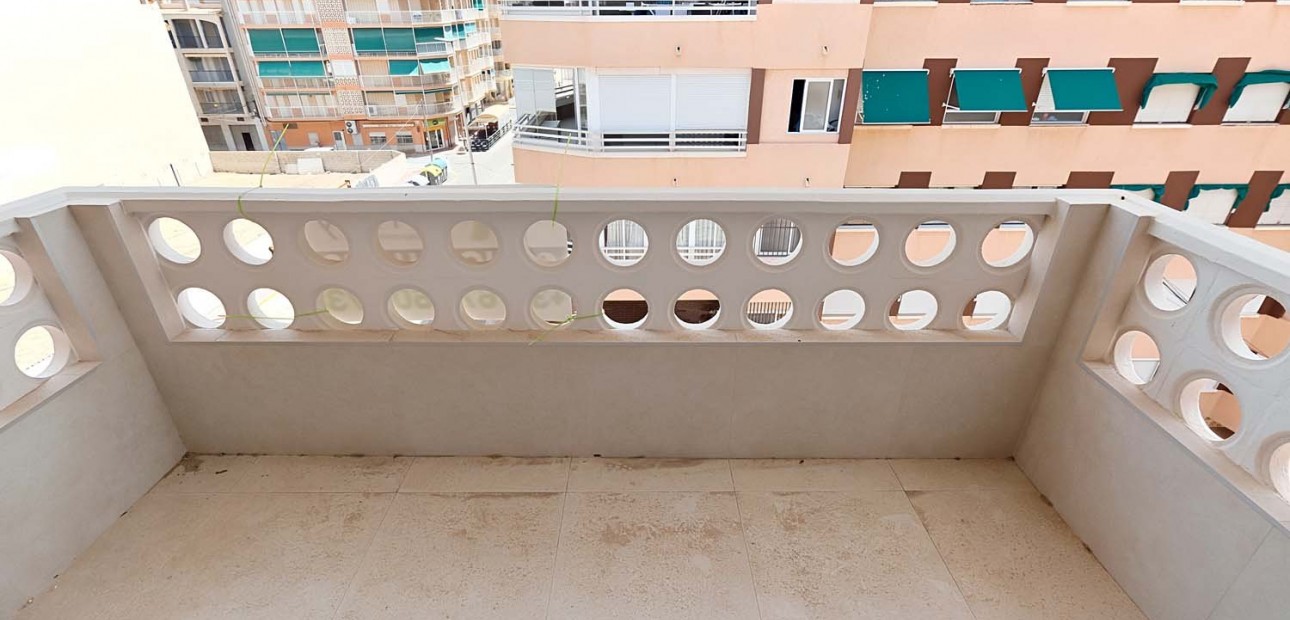Herverkoop - Appartement / flat -
Torrevieja - Torre La Mata