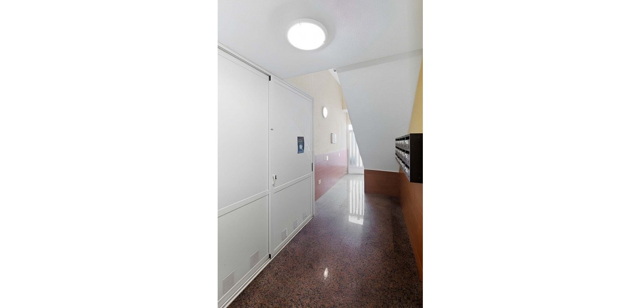 Herverkoop - Appartement / flat -
Torrevieja - Torre La Mata