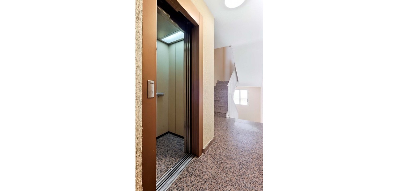 Herverkoop - Appartement / flat -
Torrevieja - Torre La Mata
