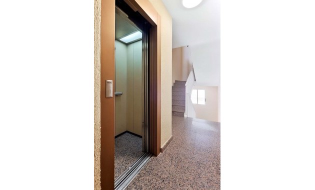 Herverkoop - Appartement / flat -
Torrevieja - Torre La Mata
