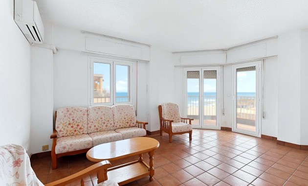 Herverkoop - Appartement / flat -
Torrevieja - Torre La Mata