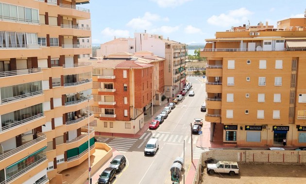 Herverkoop - Appartement / flat -
Torrevieja - Torre La Mata