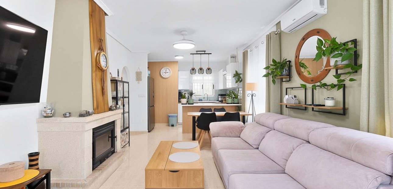 Herverkoop - Detached Villa -
Pinar de Campoverde - Pinar de Campoverde - Village