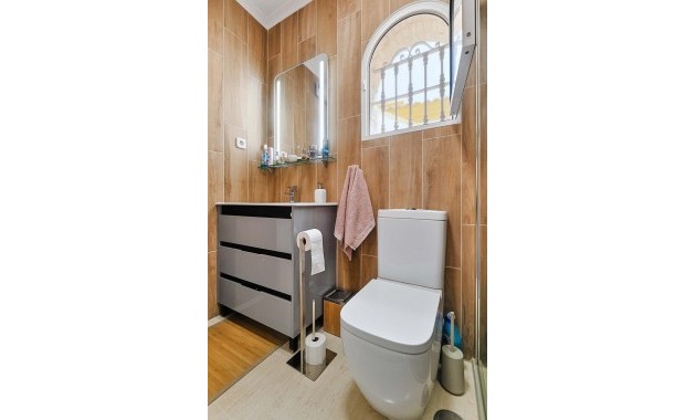 Herverkoop - Detached Villa -
Pinar de Campoverde - Pinar de Campoverde - Village