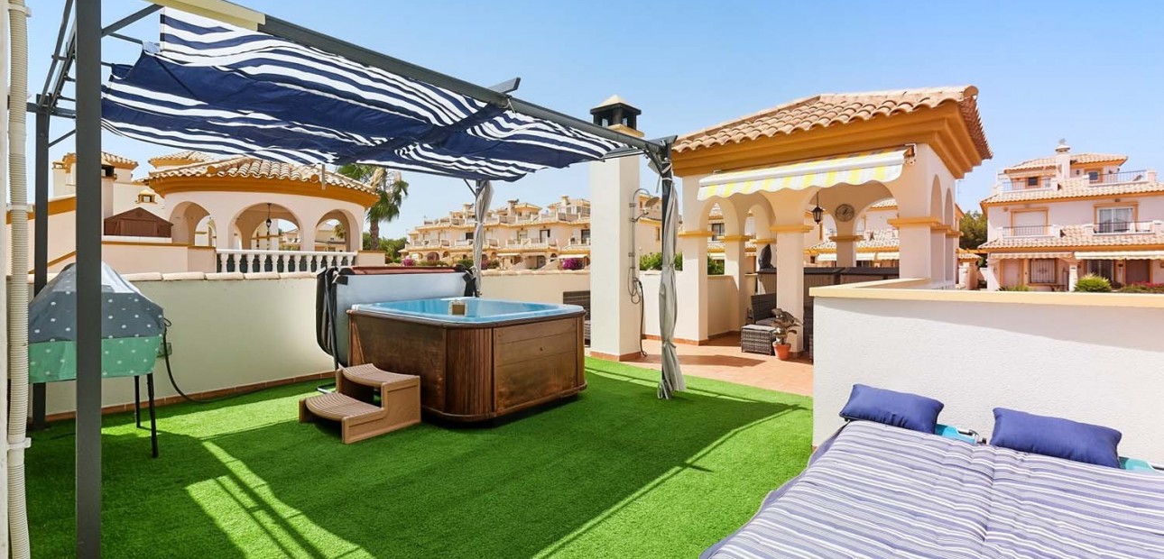 Herverkoop - Detached Villa -
Pinar de Campoverde - Pinar de Campoverde - Village