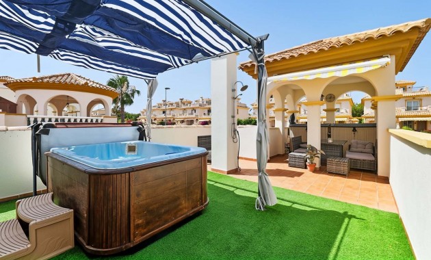 Herverkoop - Detached Villa -
Pinar de Campoverde - Pinar de Campoverde - Village