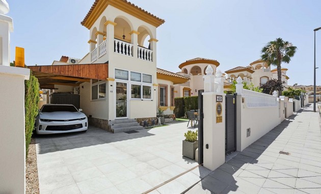 Herverkoop - Detached Villa -
Pinar de Campoverde - Pinar de Campoverde - Village