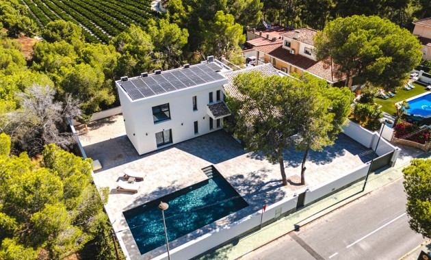 Herverkoop - Detached Villa -
Pinar de Campoverde - Pinar de Campoverde - Village