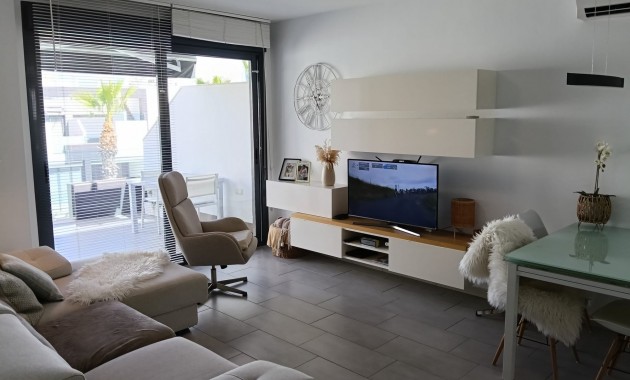 Herverkoop - Appartement / flat -
Orihuela Costa - Punta Prima