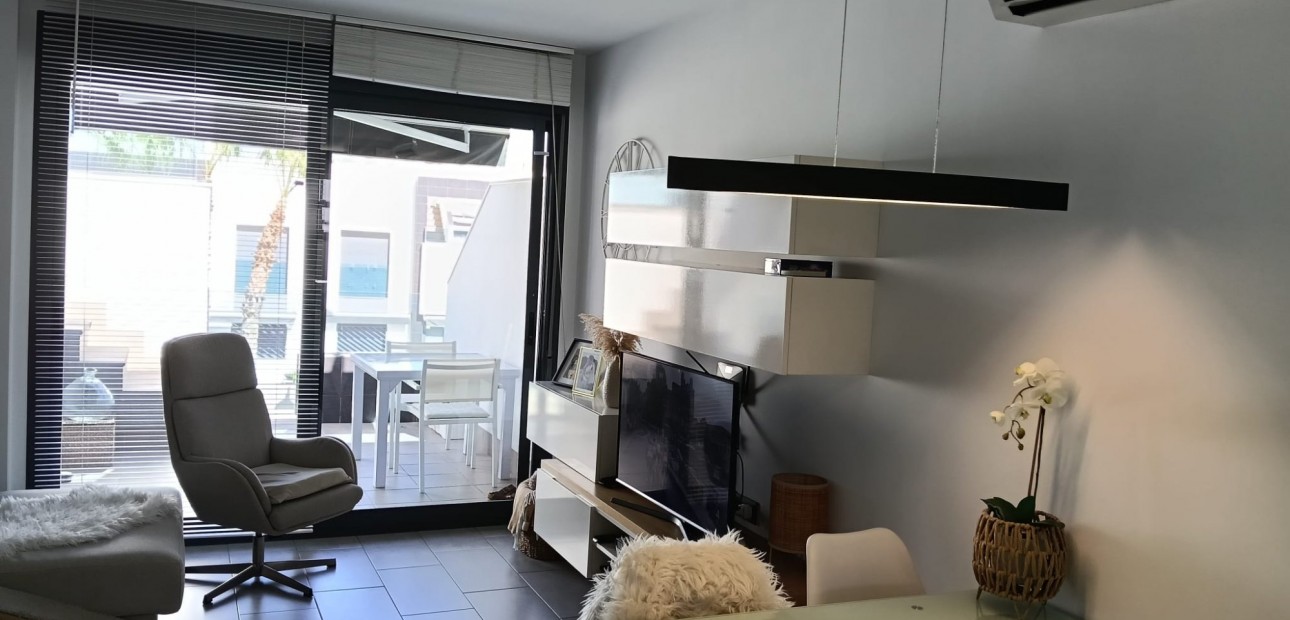 Herverkoop - Appartement / flat -
Orihuela Costa - Punta Prima