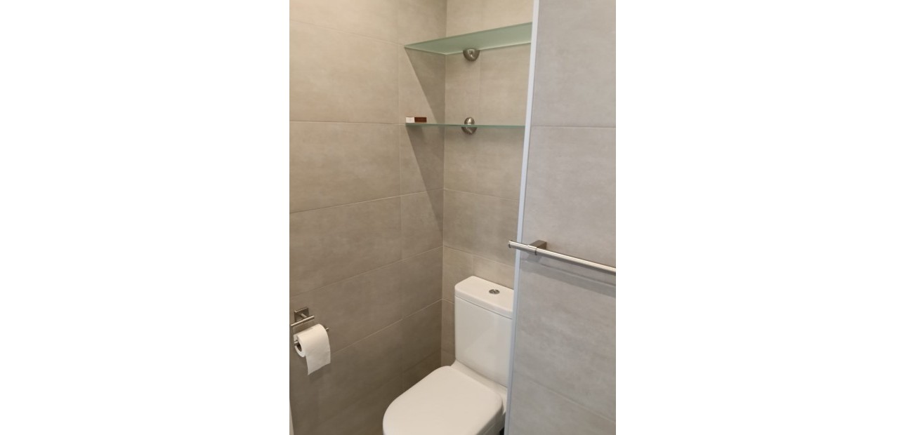 Herverkoop - Appartement / flat -
Orihuela Costa - Punta Prima