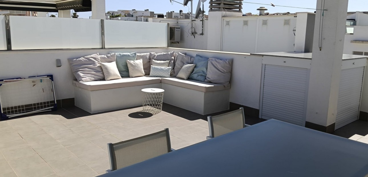 Herverkoop - Appartement / flat -
Orihuela Costa - Punta Prima