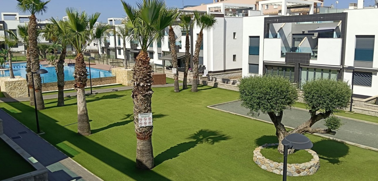 Herverkoop - Appartement / flat -
Orihuela Costa - Punta Prima