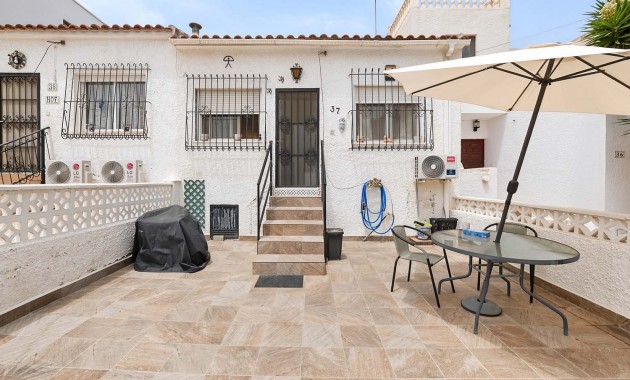 Herverkoop - Bungalow -
Pinar de Campoverde - Pinar de Campoverde - Village
