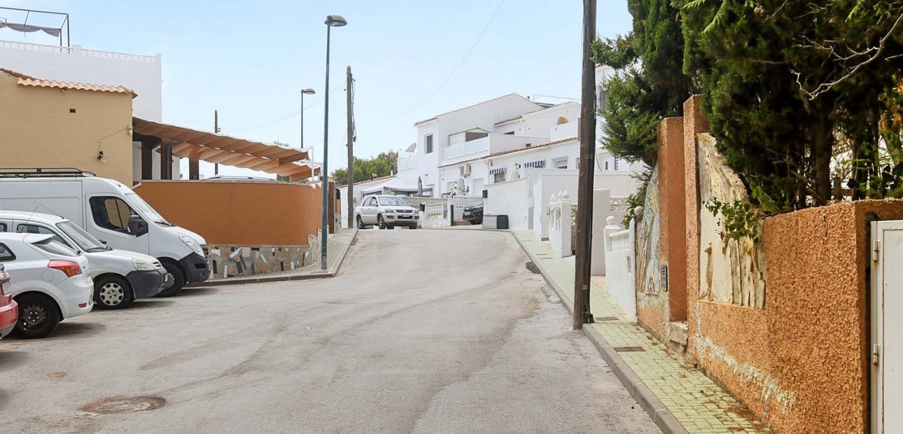 Herverkoop - Bungalow -
Pinar de Campoverde - Pinar de Campoverde - Village