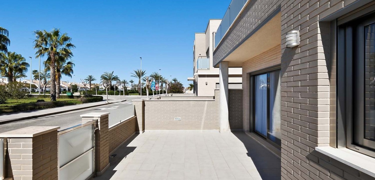 Herverkoop - Appartement / flat -
Torre de La Horadada - Torre de La Horadada - Town