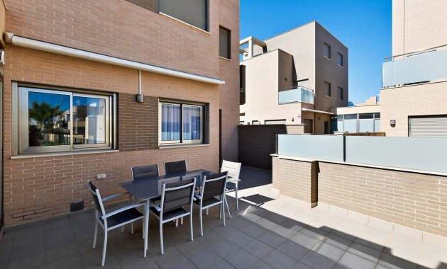 Herverkoop - Appartement / flat -
Torre de La Horadada - Torre de La Horadada - Town