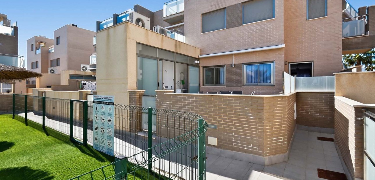 Herverkoop - Appartement / flat -
Torre de La Horadada - Torre de La Horadada - Town