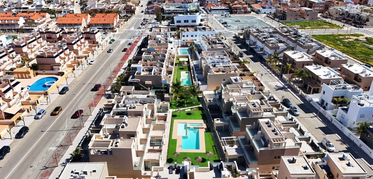 Herverkoop - Appartement / flat -
Torre de La Horadada - Torre de La Horadada - Town