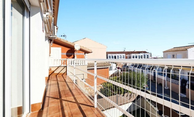 Herverkoop - Herenhuis -
Los Alcázares - Los Narejos