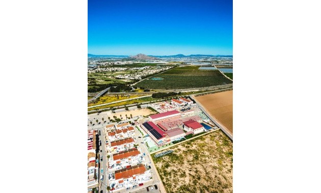 Herverkoop - Herenhuis -
Los Alcázares - Los Narejos