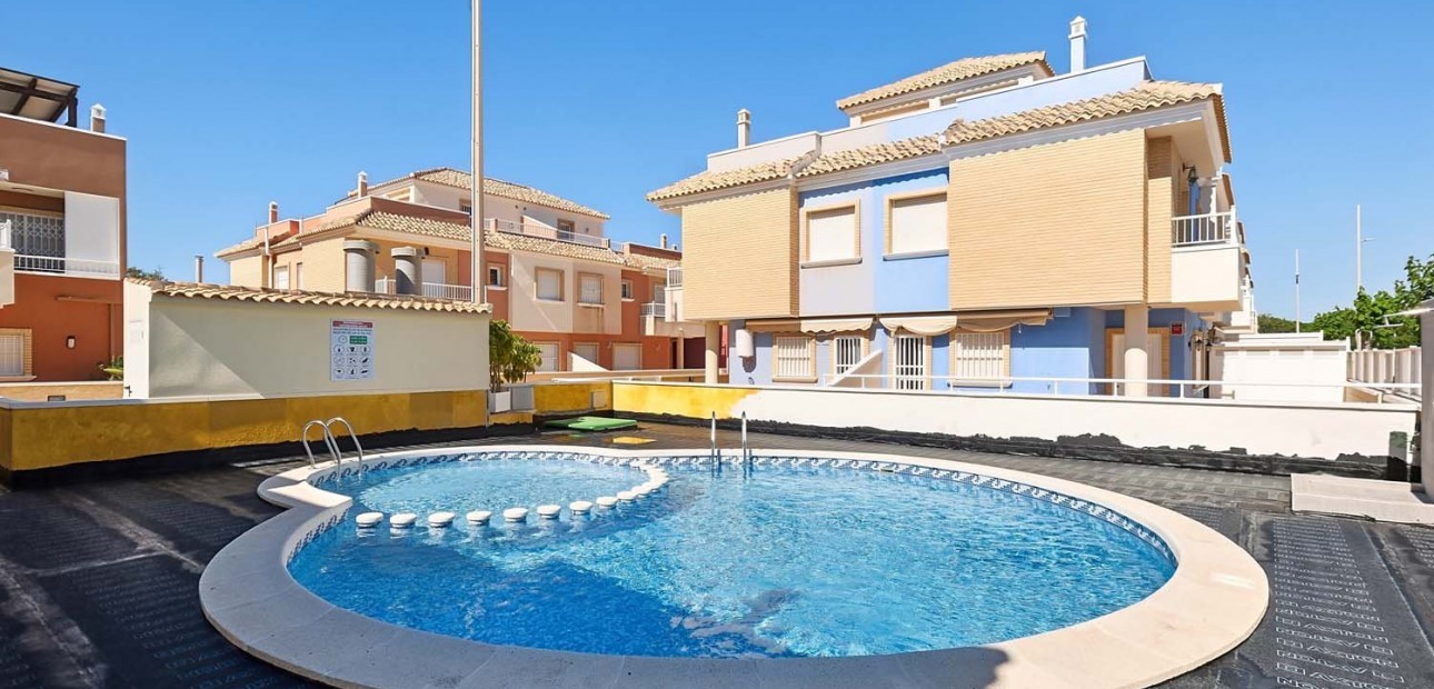 Herverkoop - Appartement / flat -
Pilar de La Horadada - El Mojón
