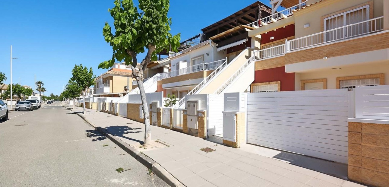 Herverkoop - Appartement / flat -
Pilar de La Horadada - El Mojón