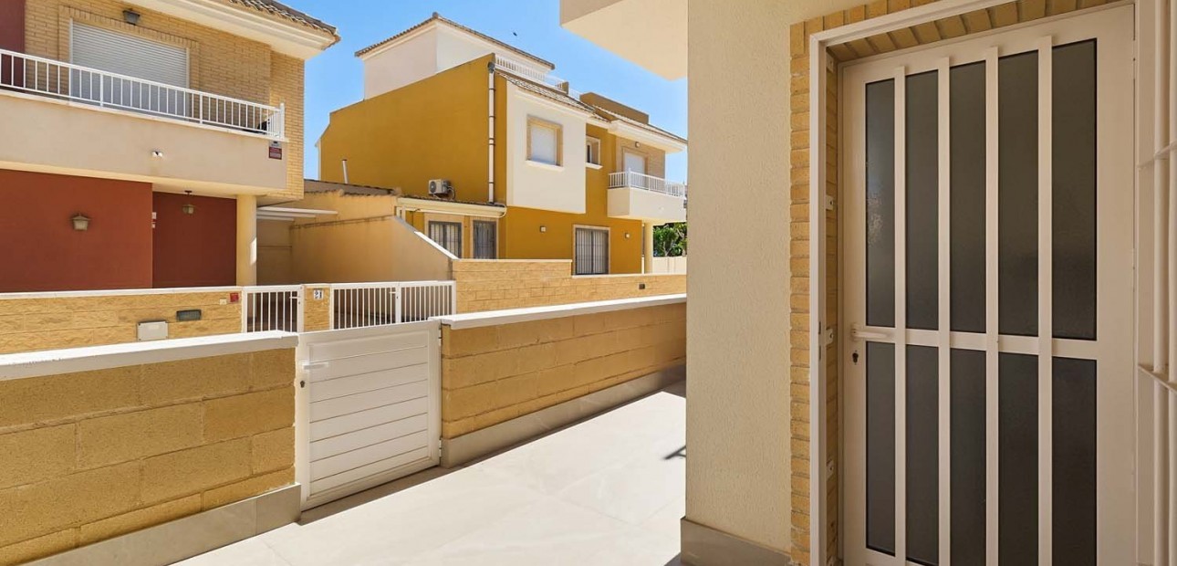 Herverkoop - Appartement / flat -
Pilar de La Horadada - El Mojón