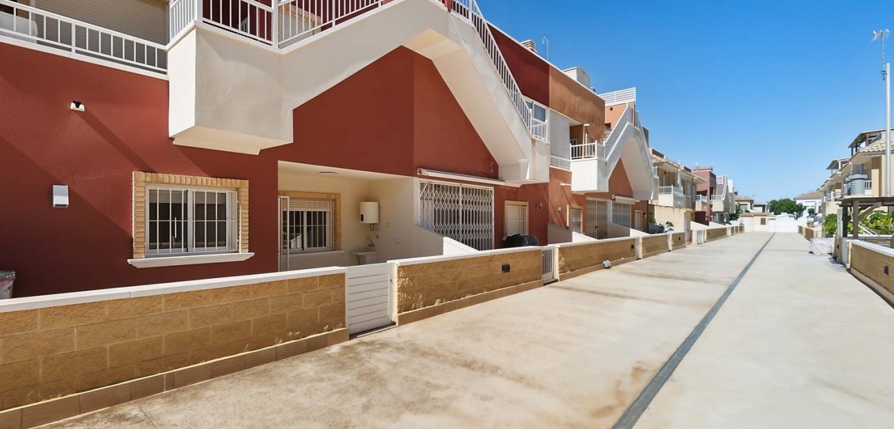 Herverkoop - Appartement / flat -
Pilar de La Horadada - El Mojón