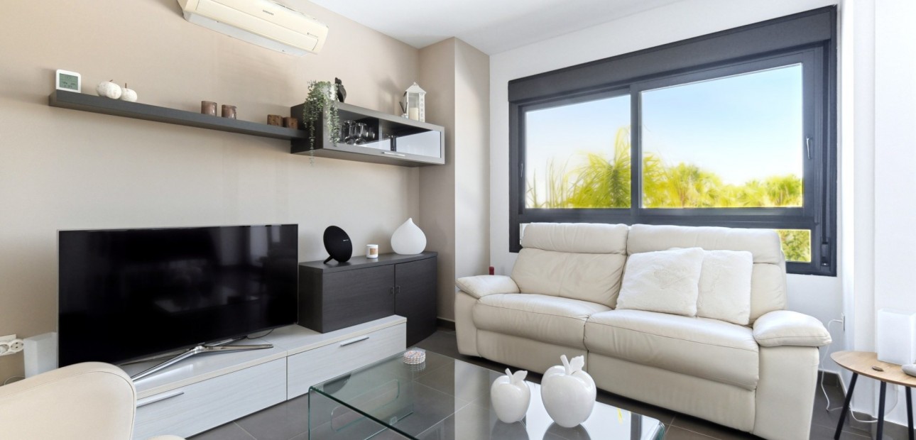 Herverkoop - Appartement / flat -
Torre de La Horadada - Torre de La Horadada - Town