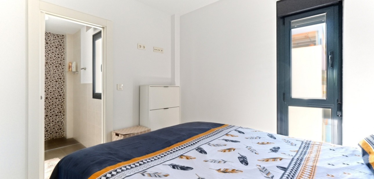Herverkoop - Appartement / flat -
Torre de La Horadada - Torre de La Horadada - Town