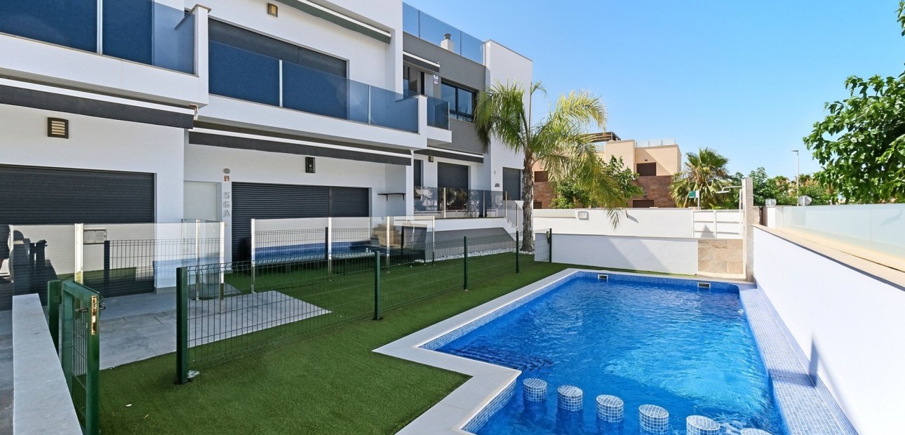 Herverkoop - Appartement / flat -
Torre de La Horadada - Torre de La Horadada - Town