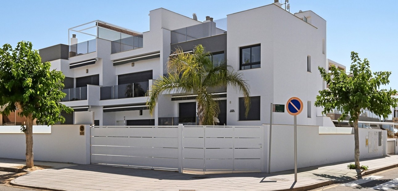 Herverkoop - Appartement / flat -
Torre de La Horadada - Torre de La Horadada - Town