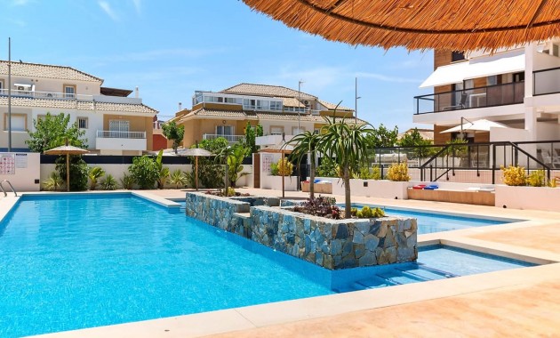Herverkoop - Appartement / flat -
Pilar de La Horadada - El Mojón