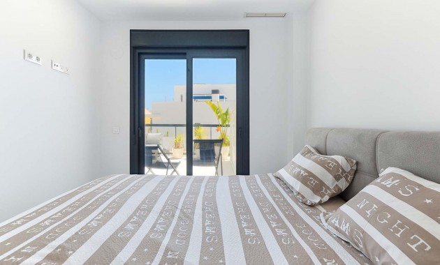 Herverkoop - Appartement / flat -
Pilar de La Horadada - El Mojón