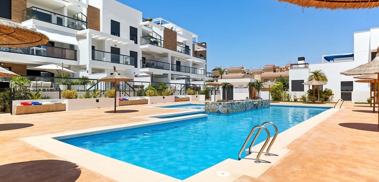 Herverkoop - Appartement / flat -
Pilar de La Horadada - El Mojón