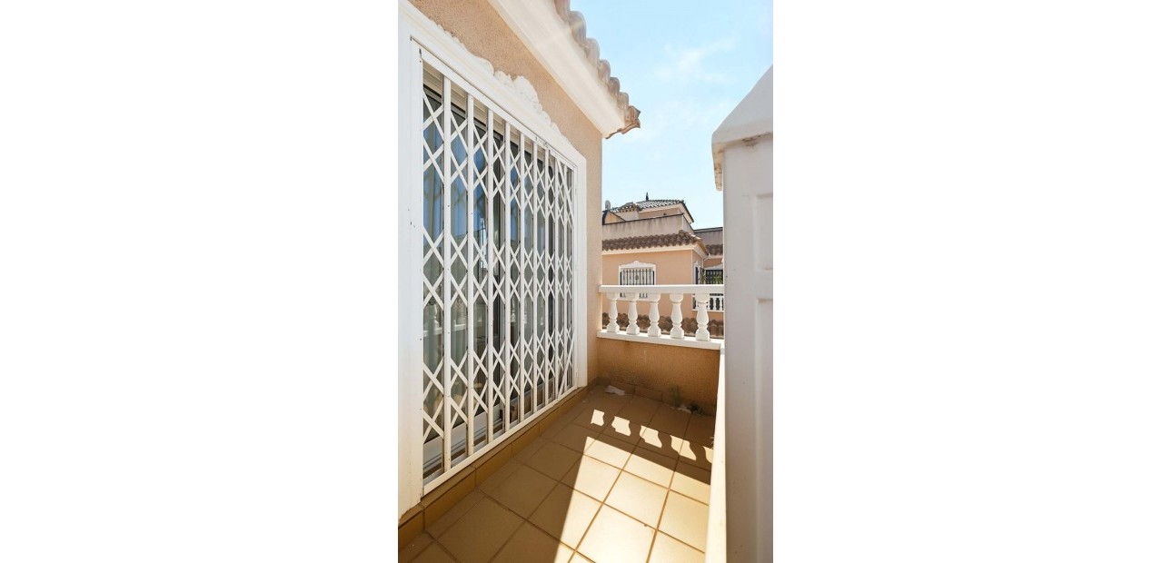 Herverkoop - Quad Villa -
Torre de La Horadada - Torre de La Horadada - Town