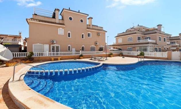 Herverkoop - Quad Villa -
Torre de La Horadada - Torre de La Horadada - Town