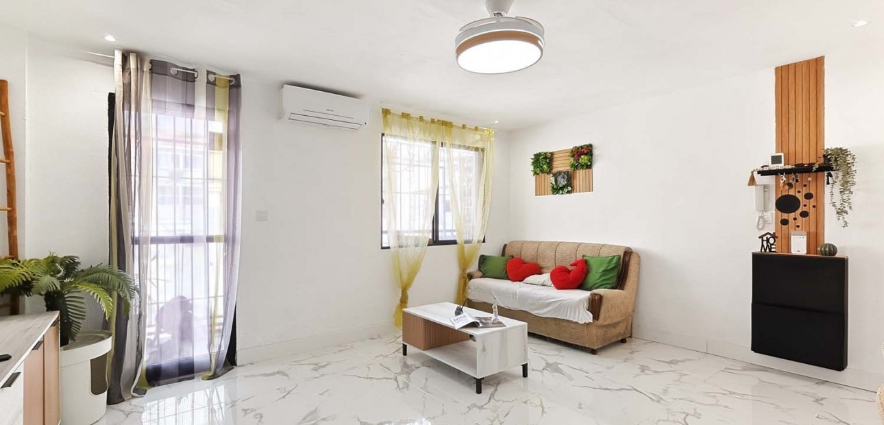 Herverkoop - Appartement / flat -
Lo Pagan - Lo Pagan - Town