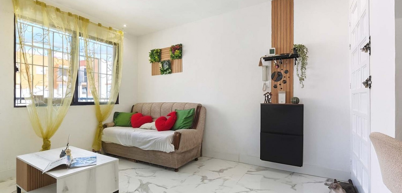 Herverkoop - Appartement / flat -
Lo Pagan - Lo Pagan - Town