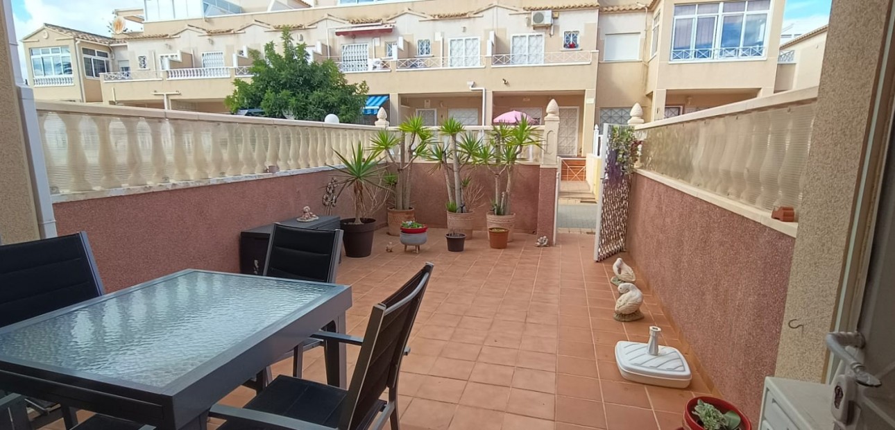 Herverkoop - House -
Orihuela Costa