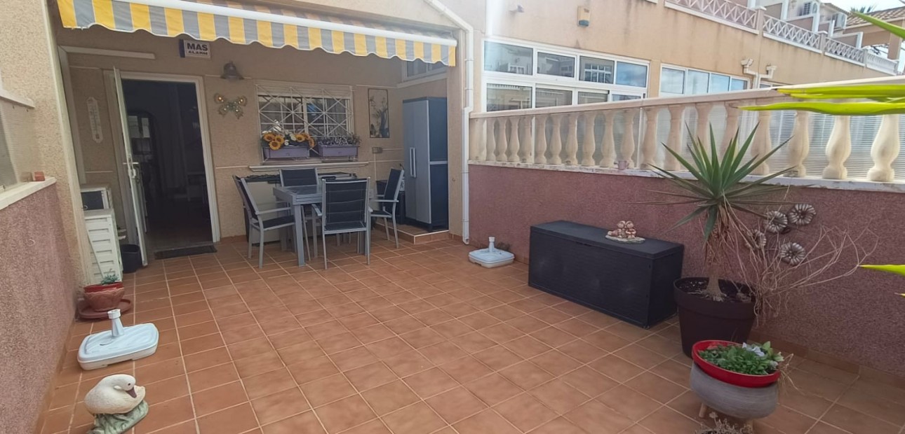 Herverkoop - House -
Orihuela Costa