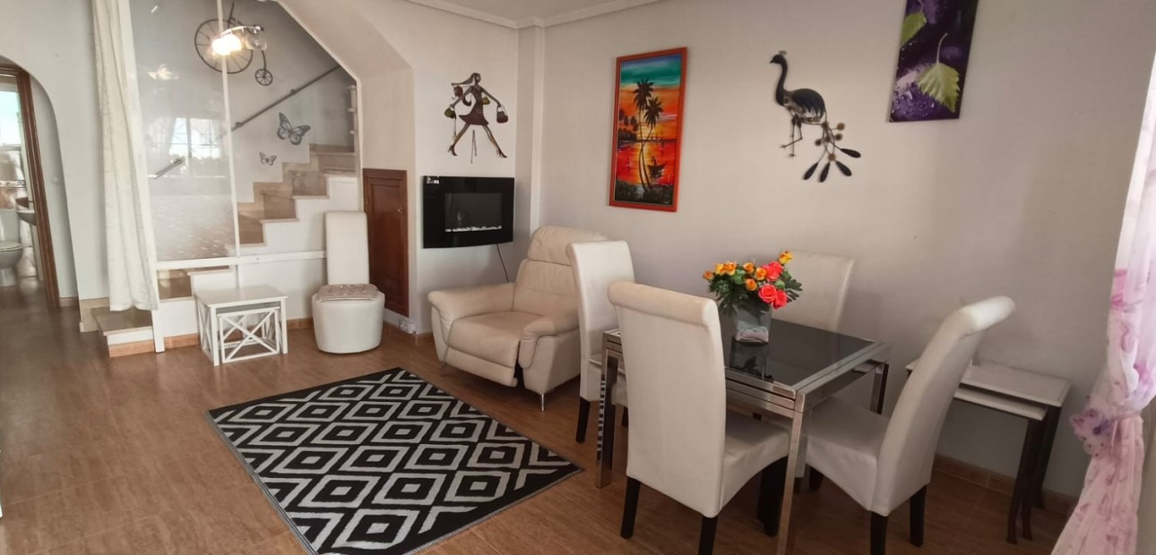 Herverkoop - House -
Orihuela Costa