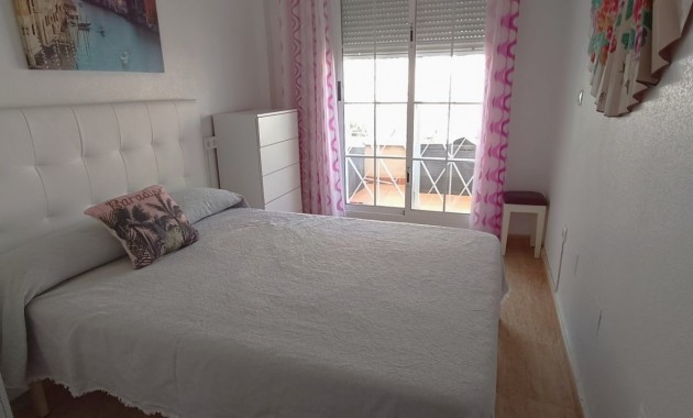 Herverkoop - House -
Orihuela Costa