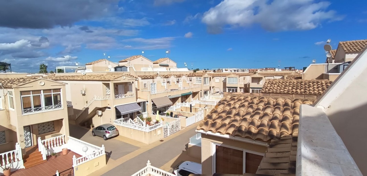Herverkoop - House -
Orihuela Costa