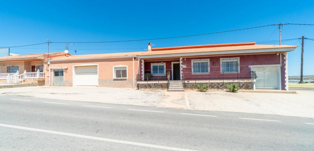 Sale - House -
San Miguel de Salinas - Torremendo