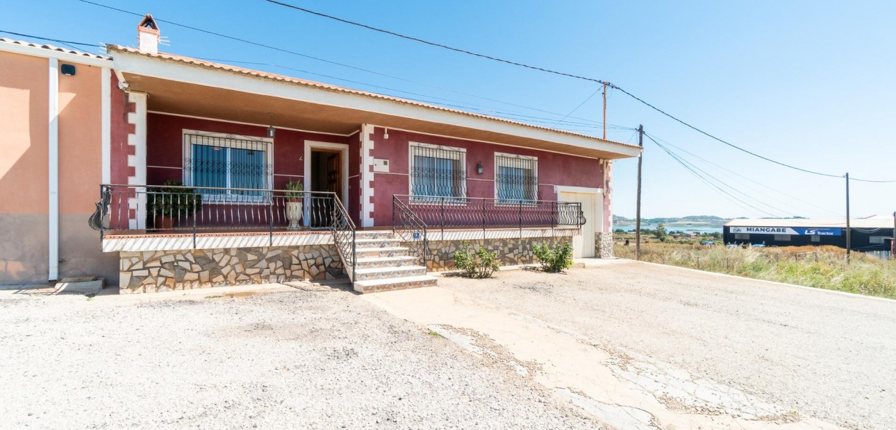 Sale - House -
San Miguel de Salinas - Torremendo