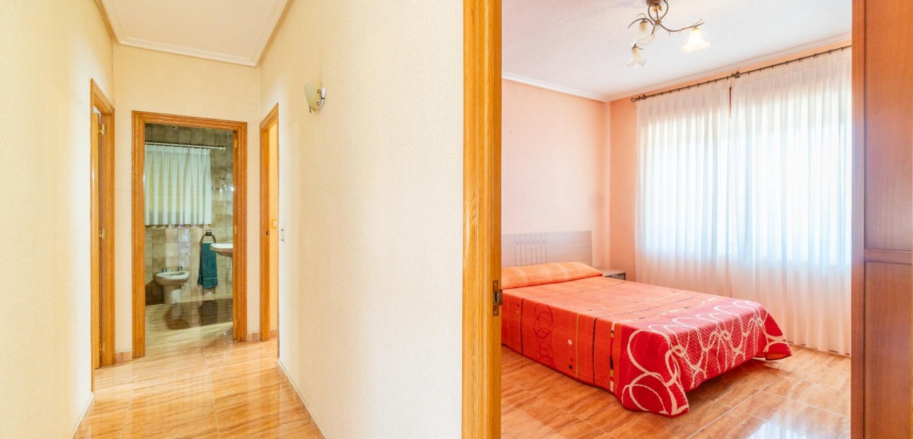 Sale - House -
San Miguel de Salinas - Torremendo