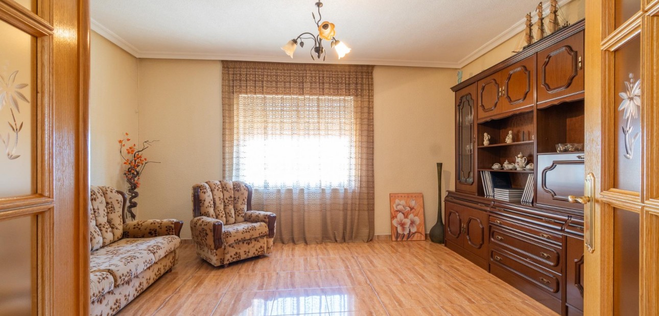 Sale - House -
San Miguel de Salinas - Torremendo