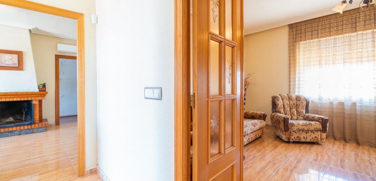 Sale - House -
San Miguel de Salinas - Torremendo
